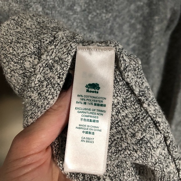 ROOTS Snowy Fox split-back sweater, SZ S - Picture 7 of 7